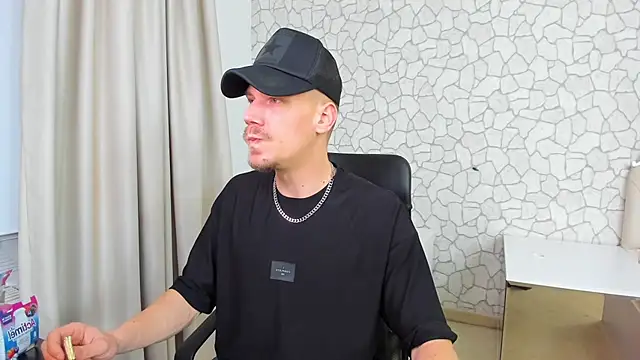 MateoBenjaminX online show from January 2025 07:13:02 PM