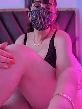 Lina lolo online show from April 2026 01:45:01 AM