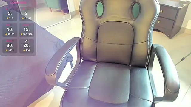  maria foxx  online show from October 2025 07:21:02 PM