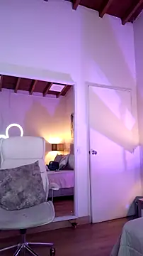 Snapshot of DaniRousse chatting on January 2025 11:32:02 PM DaniRousse online show from January 2025 11:32:02 PM