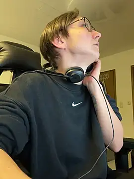 Tyra-Wild online show from January 2025 12:35:02 PM