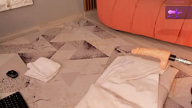 Eilin clio online show from January 2025 03:40:02 PM