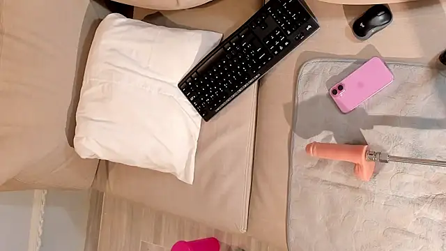 Eilin clio online show from March 2025 07:24:02 PM