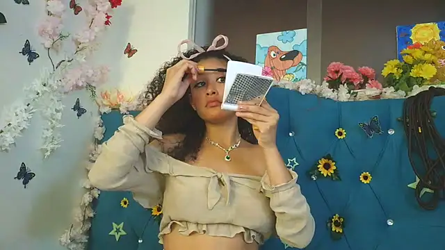 Snapshot of Milkdulce1 chatting on June 2026 01:28:02 PM Milkdulce1 online show from June 2026 01:28:02 PM
