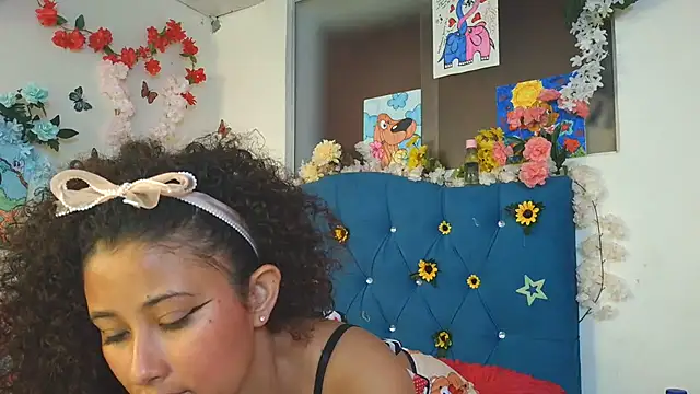 Snapshot of Milkdulce1 chatting on July 2026 01:39:02 PM Milkdulce1 online show from July 2026 01:39:02 PM
