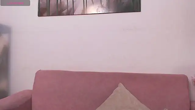 Snapshot of amaranta_f00x chatting on April 2026 12:40:02 PM amaranta f00x online show from April 2026 12:40:02 PM
