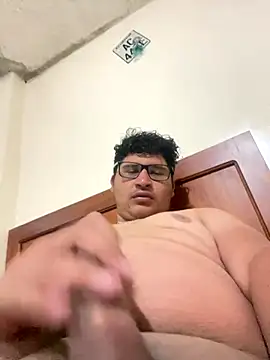 Snapshot of Ruk436 chatting on December 2024 05:05:02 AM Ruk436 online show from December 2024 05:05:02 AM