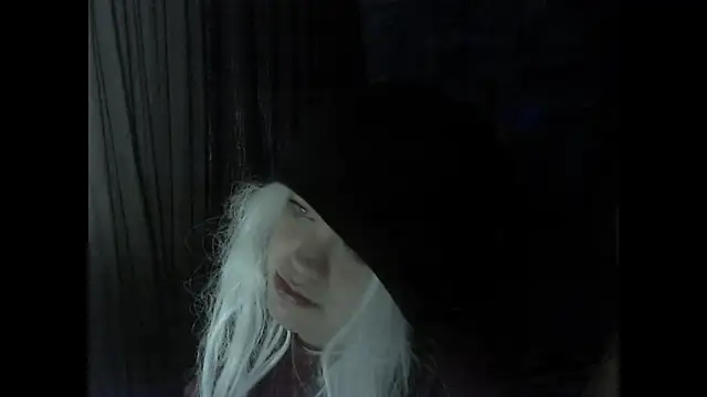 Snapshot of iva_spirit chatting on December 2024 12:55:02 AM iva spirit online show from December 2024 12:55:02 AM