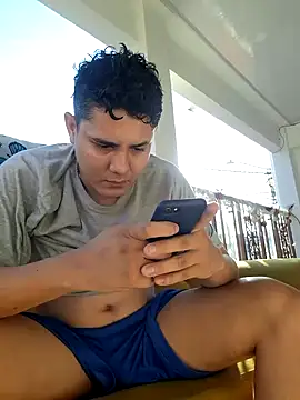 Snapshot of Pink_Jazmin chatting on December 2024 09:05:02 PM Pink Jazmin online show from December 2024 09:05:02 PM