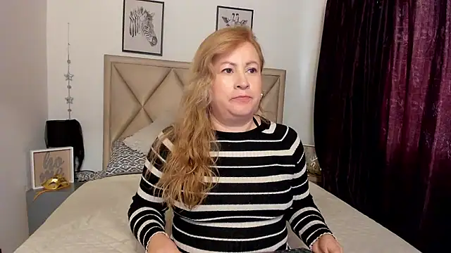 MonyCassius online show from November 2025 12:16:02 PM