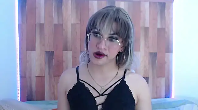 Snapshot of Raven_Whisper chatting on January 2025 03:48:01 AM Raven Whisper online show from January 2025 03:48:01 AM