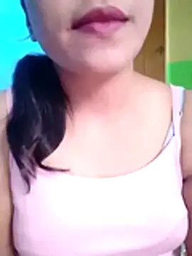 Snapshot of Anki-doll chatting on July 2026 05:35:01 AM Anki-doll online show from July 2026 05:35:01 AM