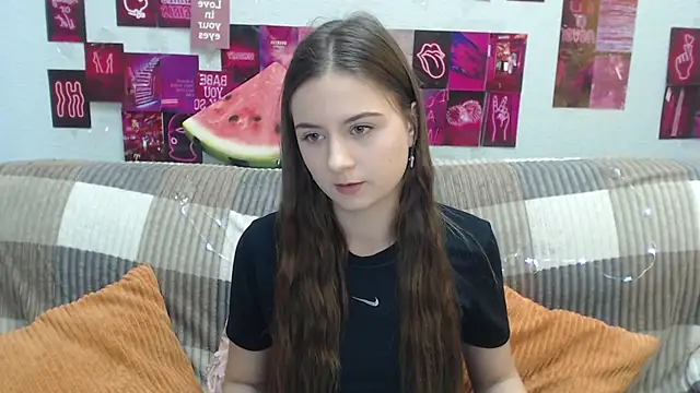 Snapshot of MilanaRoza chatting on June 2026 04:51:02 AM MilanaRoza online show from June 2026 04:51:02 AM