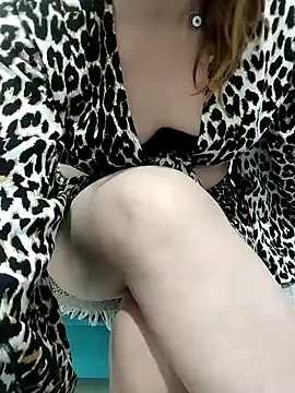 Snapshot of simay1111 chatting on January 2025 10:56:01 PM simay1111 online show from January 2025 10:56:01 PM