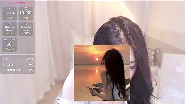 Snapshot of xiaoxiaoguaibao chatting on December 2024 07:46:02 PM xiaoxiaoguaibao online show from December 2024 07:46:02 PM