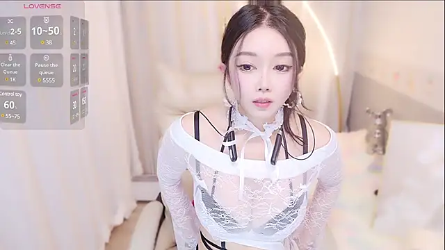 Snapshot of xiaoxiaoguaibao chatting on January 2025 08:24:02 AM xiaoxiaoguaibao online show from January 2025 08:24:02 AM