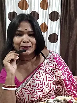 yoursweety09 online show from February 2026 05:55:02 PM