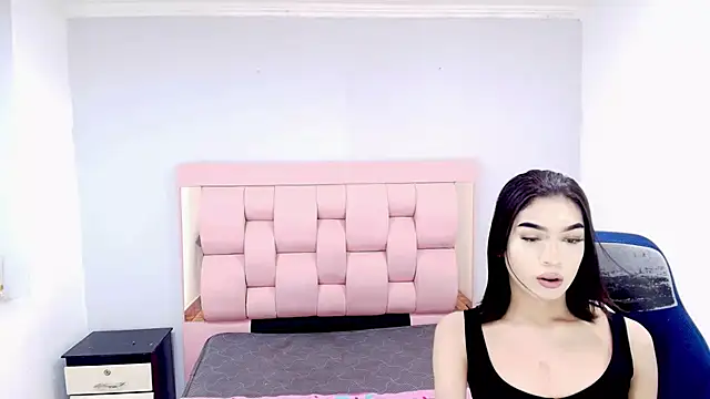 Eban Dustan online show from October 2025 03:57:02 PM