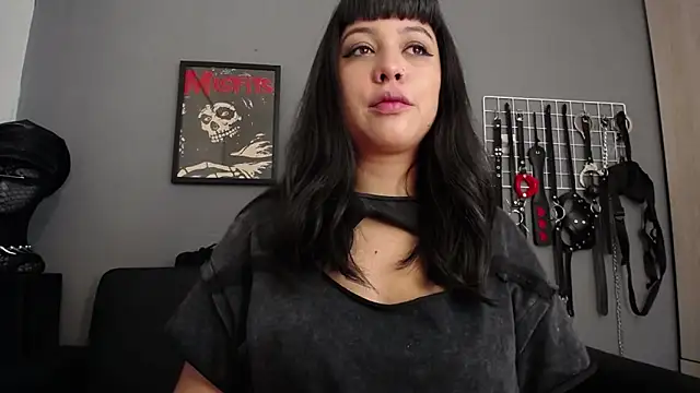 Snapshot of Carla_Phoenix chatting on May 2026 02:11:01 PM Carla Phoenix online show from May 2026 02:11:01 PM