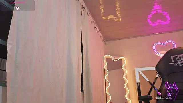 Laylafoxy tay online show from November 2025 03:16:02 AM