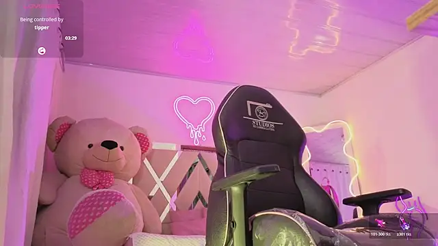 Laylafoxy tay online show from December 2025 03:11:02 AM