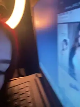 Im Valen Cute online show from February 2025 11:36:02 PM