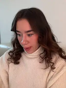 Snapshot of Im_Valen_Cute chatting on May 2026 09:43:01 PM Im Valen Cute online show from May 2026 09:43:01 PM