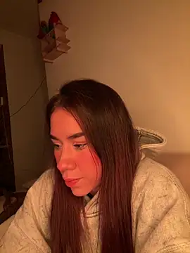 Snapshot of Im_Valen_Cute chatting on June 2026 03:31:01 AM Im Valen Cute online show from June 2026 03:31:01 AM
