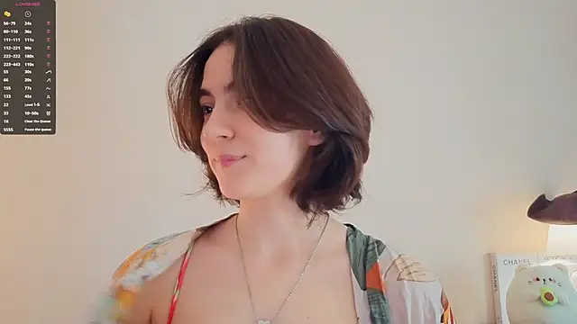 DracosMoon online show from April 2026 07:28:01 AM