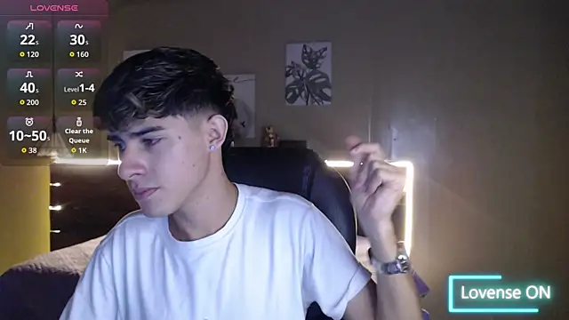 Dyla n18 online show from November 2025 08:08:01 PM