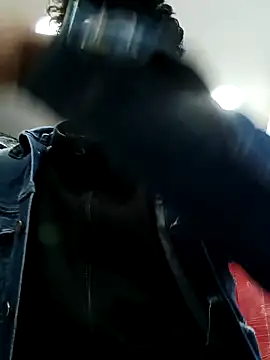 Snapshot of alexander32r chatting on September 2025 02:51:01 PM alexander32r online show from September 2025 02:51:01 PM