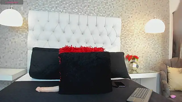 Snapshot of MonserratPeters chatting on February 2025 08:13:02 PM MonserratPeters online show from February 2025 08:13:02 PM