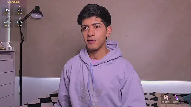 teobowny  online show from November 2025 01:04:02 PM