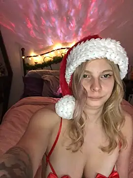 Snapshot of littleserina chatting on December 2024 06:25:02 AM littleserina online show from December 2024 06:25:02 AM