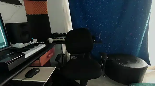 Snapshot of patrik_tattoo_ chatting on January 2025 03:29:01 PM patrik tattoo online show from January 2025 03:29:01 PM