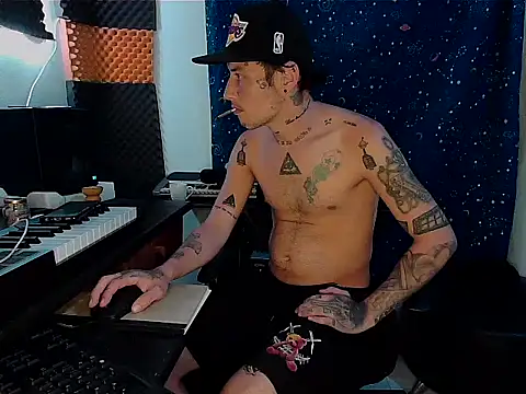 Snapshot of patrik_tattoo_ chatting on February 2025 12:10:02 AM patrik tattoo online show from February 2025 12:10:02 AM