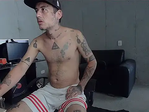 Snapshot of patrik_tattoo_ chatting on March 2026 05:24:01 PM patrik tattoo online show from March 2026 05:24:01 PM