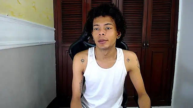 Snapshot of rose_Skinny_ chatting on September 2025 06:35:01 PM rose Skinny online show from September 2025 06:35:01 PM