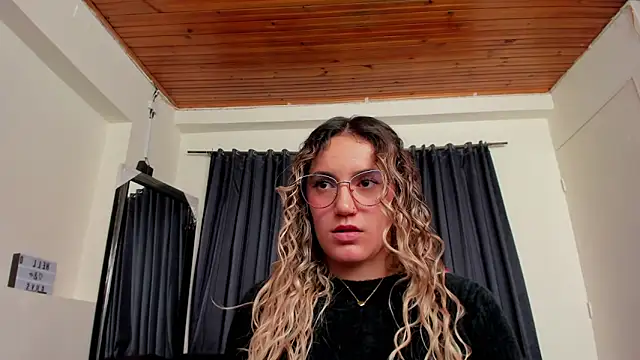 Keyth clement online show from April 2026 09:59:01 PM