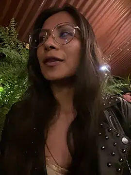 Snapshot of Jade_Zephyra chatting on January 2025 03:00:02 AM Jade Zephyra online show from January 2025 03:00:02 AM