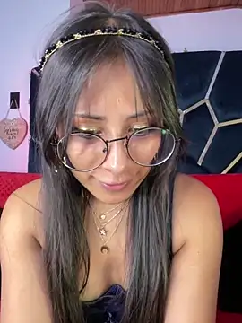 Snapshot of Jade_Zephyra chatting on February 2025 10:04:02 PM Jade Zephyra online show from February 2025 10:04:02 PM