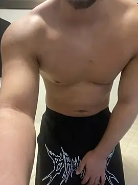 YU-KI00 online show from November 2025 11:32:01 AM