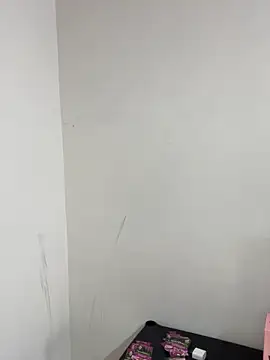 emilie xx  online show from October 2025 03:41:01 PM