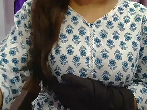 cutie-taara online show from December 2024 05:04:02 AM