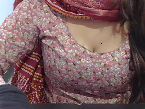 cutie-taara online show from January 2025 12:20:02 PM