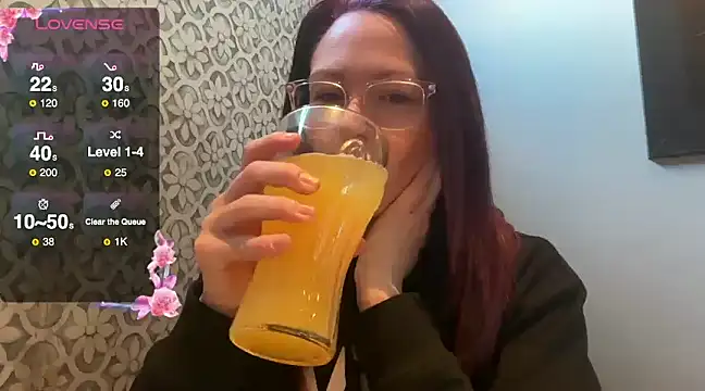 Snapshot of MelodyRoseUk chatting on January 2025 10:48:01 AM MelodyRoseUk online show from January 2025 10:48:01 AM