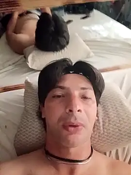 frank32love online show from April 2026 04:00:01 PM