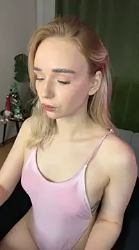 Eva Millss online show from December 2024 07:11:02 PM