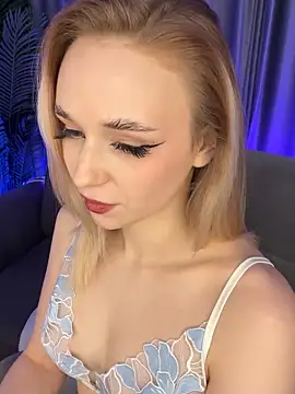 Eva Millss online show from February 2025 05:08:01 PM