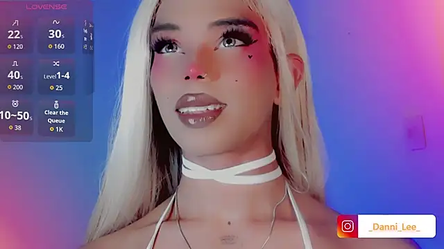 DanniLee  online show from November 2025 10:43:02 PM